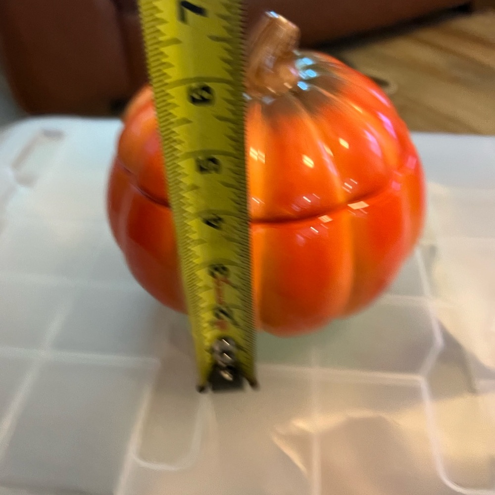 New Ceramic Pumpkin Container - Picture 3 of 4